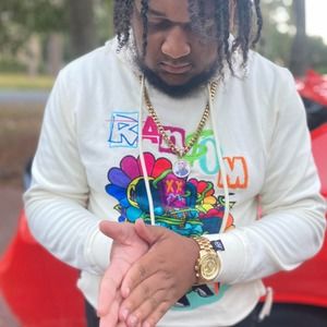 Meet your Posher, June